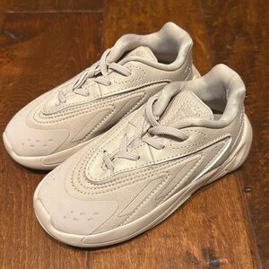 Adidas Ozelia taupe beige slip on sneakers 10